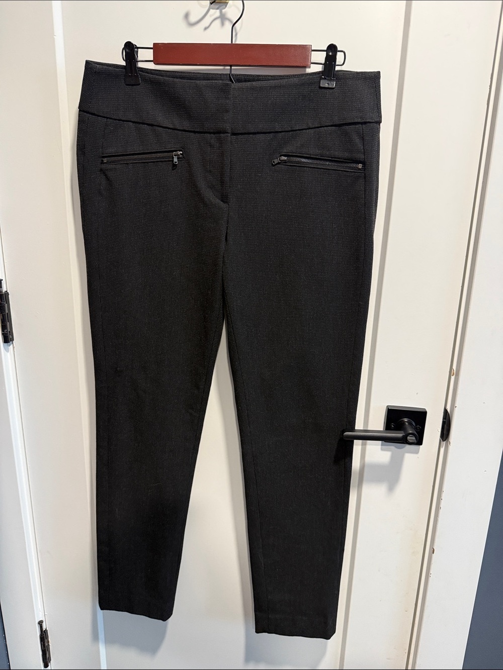 Loft Slim Pants Marisa with Zip Pocket Detail Size 10 EUC